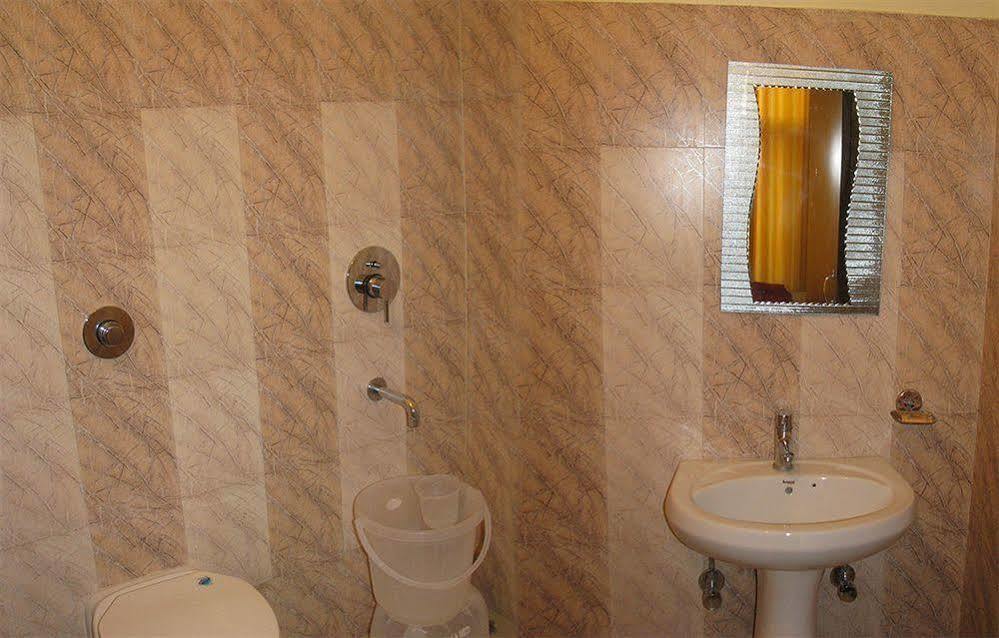 Hotel Sham Villa Амритсар Екстериор снимка