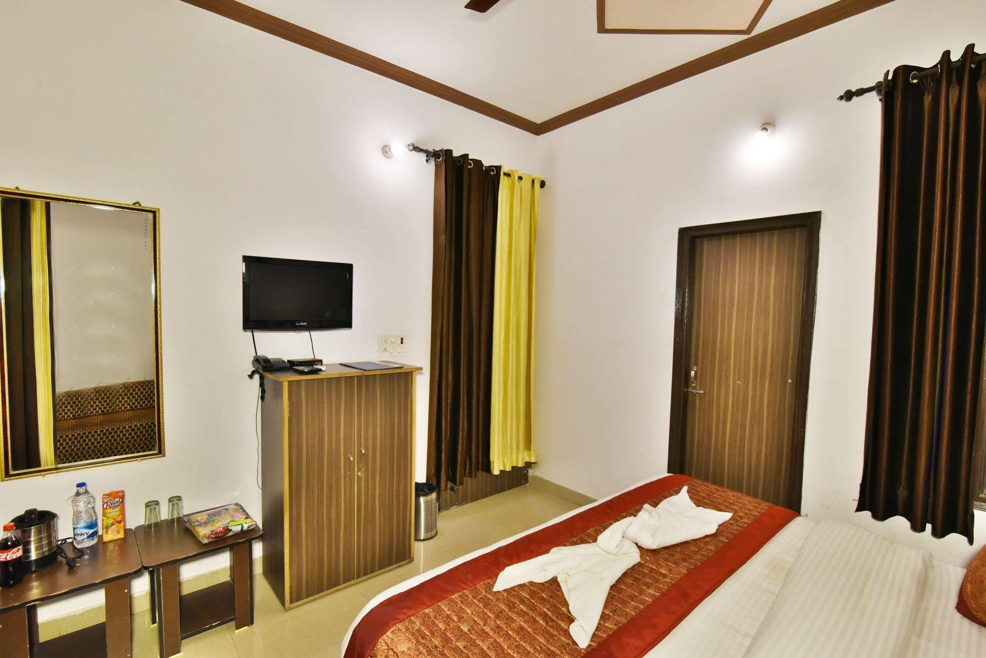 Hotel Sham Villa Амритсар Екстериор снимка