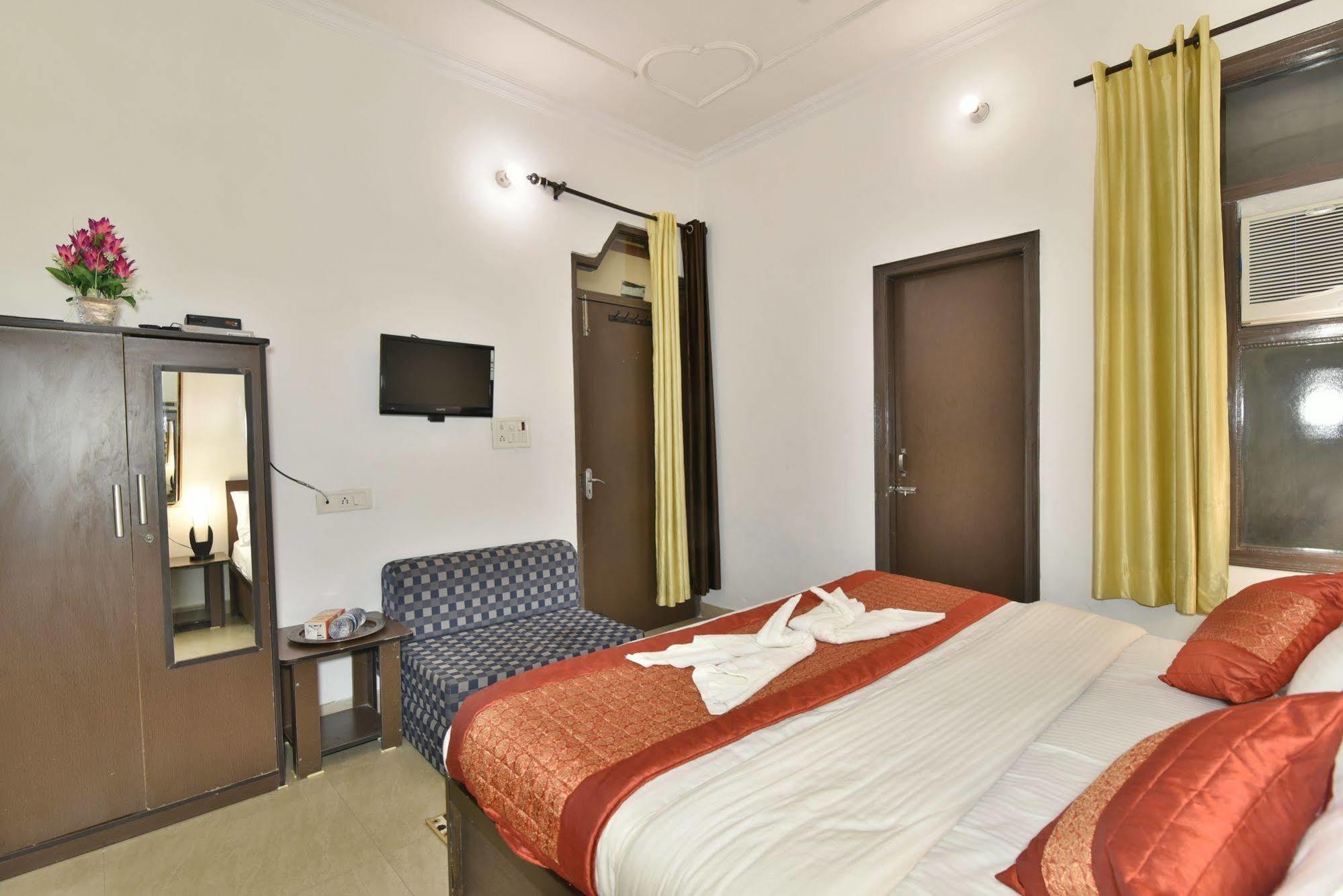 Hotel Sham Villa Амритсар Екстериор снимка